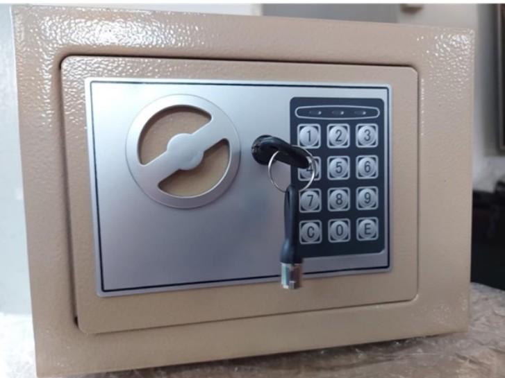 How to open safety deposit box without breaking it